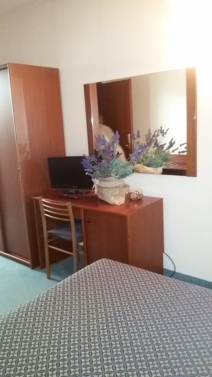 Albergo Centrale Trebaseleghe Стая снимка